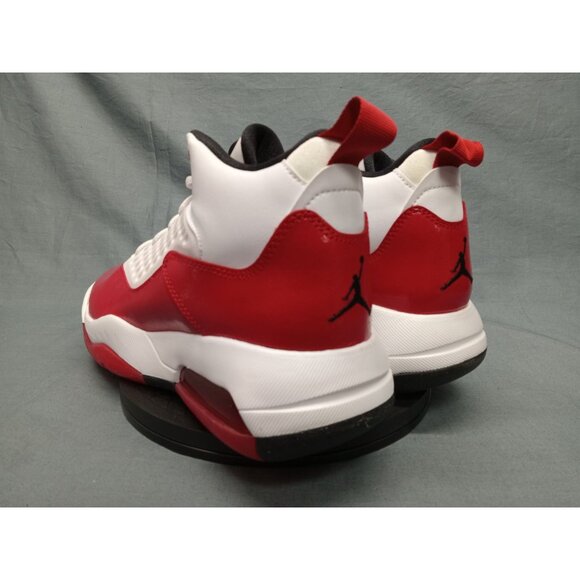Nike Jordan Maxin 200 (GS) Boys Sneakers White Red Size 6 NEW NO BOX! - Picture 9 of 11